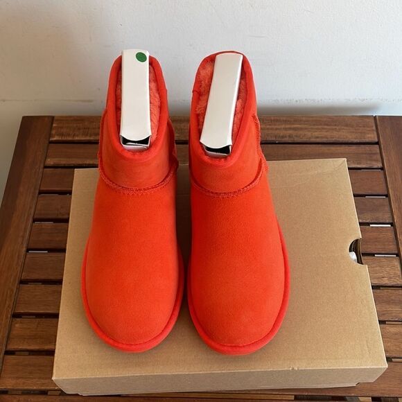 UGG Classic Mini II Boots Hazard Orange USA Women Size 6/UK 4/EU 37 - Picture 7 of 15